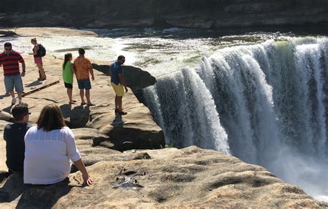 Cumberland Falls State Resort Park (2023 Review) - Stay Bluegrass