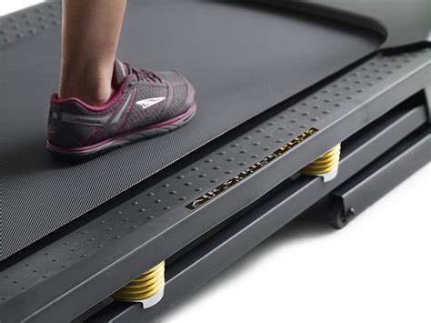 How Does Gold's Gym Trainer 720 Treadmill Stack Up to the Competition?