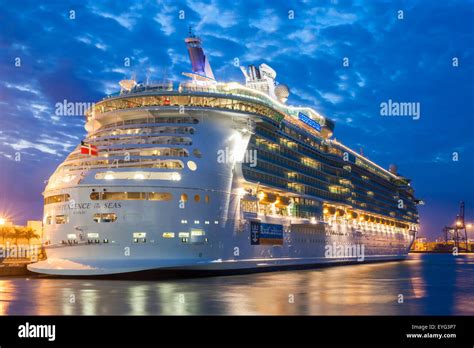 Independence Of The Seas At Night - Cruise Gallery