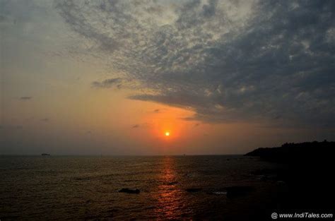 Walk Around Dona Paula Jetty Sunset View Point, Goa | Inditales | Sunset, Sunset views, Views