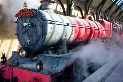 Hogwarts Express: King’s Cross Station Ride Guide — Universal Big Time ...