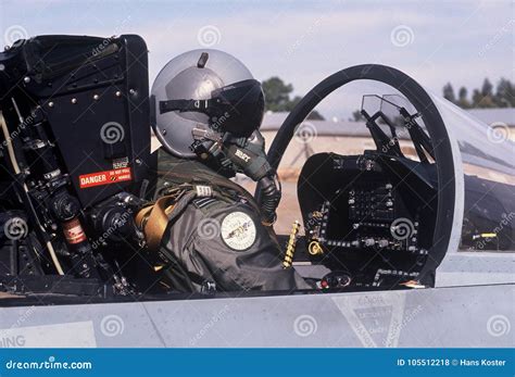 Airforce Pilot in Cockpit F-18 Aircraft Editorial Stock Photo - Image of pilot, raaf: 105512218