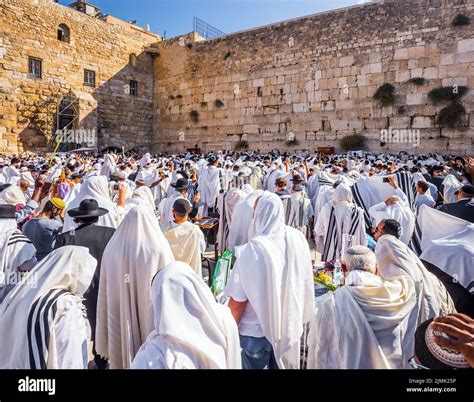 The Temple Mount in Jerusalem Stock Photo - Alamy