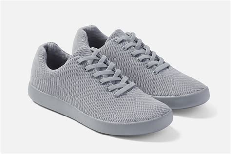 Gray everyday shoes. Best walking shoes | Comfortable shoes | Atoms Model 000 | Atoms.com