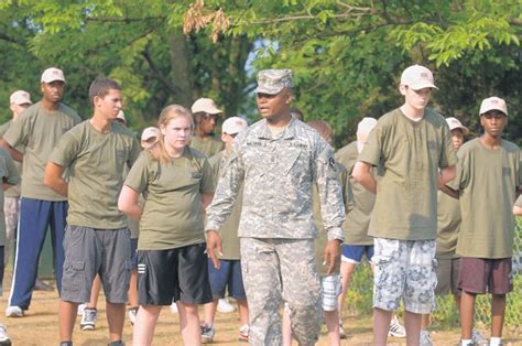 USO Metro hosts youth ‘boot camp’ | Article | The United States Army