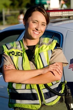 Find Law Enforcement Scholarships & Grants for College Students