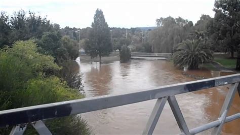 Moe, Victoria Floods, March 23rd 2011 - YouTube