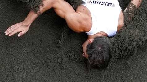 Everyone Laughed at Belgian Athlete Falling Face-first During Long Jump, But the Truth Horrified ...