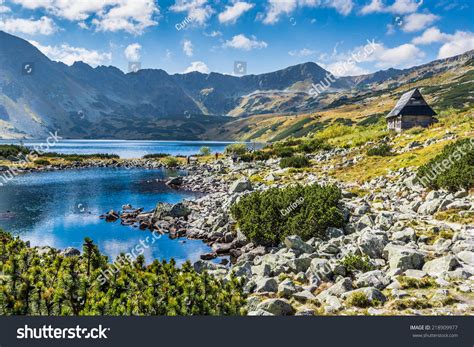 20,833 Lake valley tatra mountains Images, Stock Photos & Vectors ...