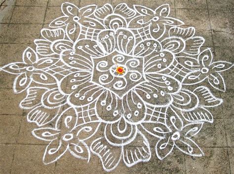 My Rangoli Album: Flower Rangoli - White