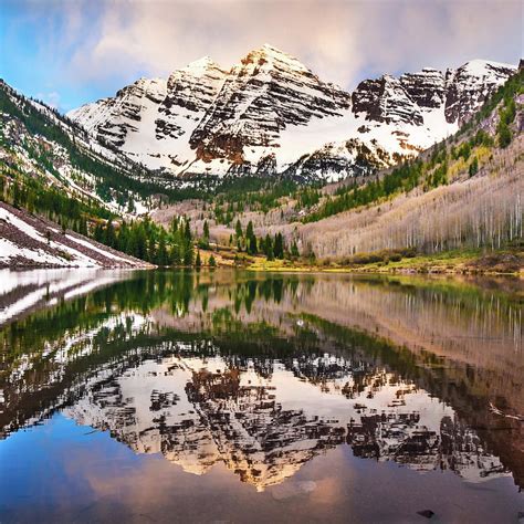 Aspen Colorado Mountains - Maroon Bells Reflecting by Gregory Ballos ...