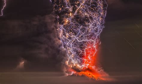 Calbuco Volcano...eruption 2015. | Natural phenomena, Volcano, Nature photography