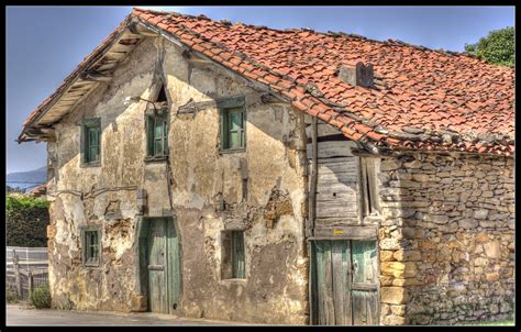 Old farm in Azkizu | A typical Basque old farm house in the … | Flickr