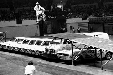 Classic Photos of Evel Knievel - Sports Illustrated