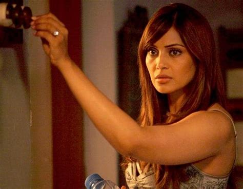 Scare queen Bipasha Basu to narrate horror stories on TV? - Hindustan Times