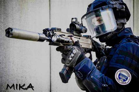 French GIGN operator with the newly issued CZ Bren 2 assault rifle ...