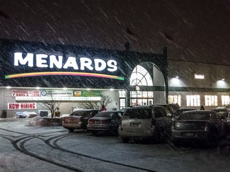 Menards Store Exterior editorial photo. Image of menards - 42820646