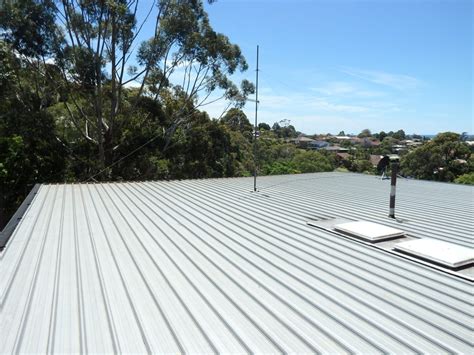 Flat Roof vs. Sloping Roof: A Comparison | QLD Sheet Metal