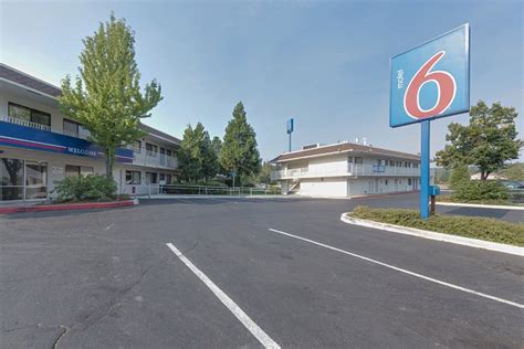 Motel 6 Weed - Mount Shasta - UPDATED 2024 Prices, Reviews & Photos