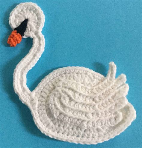 Crochet Swan Pattern • Kerri's Crochet