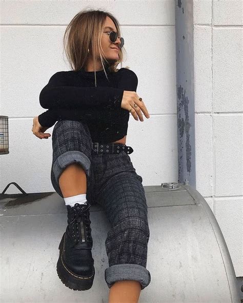 Jolie look avec une robe et des bottines | Fashion inspo outfits, Cute casual outfits, Edgy outfits