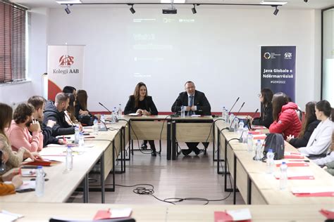 Global Entrepreneurship Week - Students of AAB College in a roundtable ...