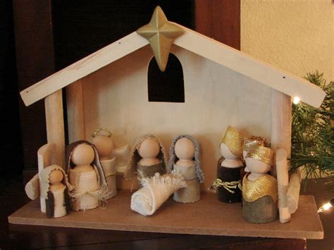 Little Inspirations: Wooden Doll Nativity