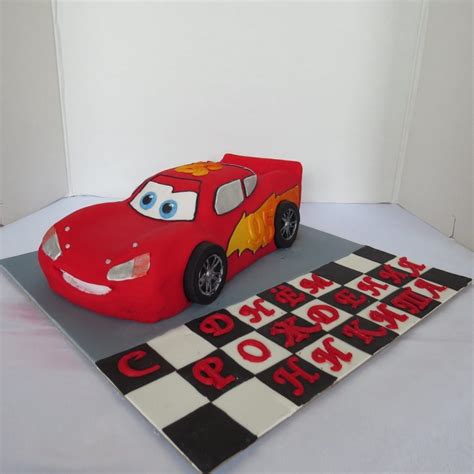 McQueen Car - Honey Cakes