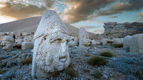 Tips For Visiting Mount Nemrut: The Mountaintop Wonder Where Gods Watch Over The World ...