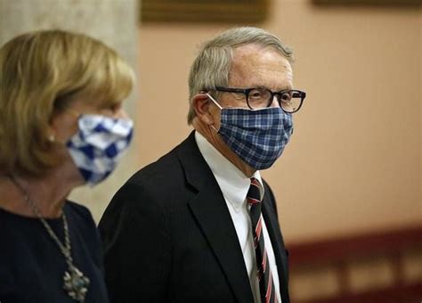 DeWine decries partisan divide over wearing masks during coronavirus