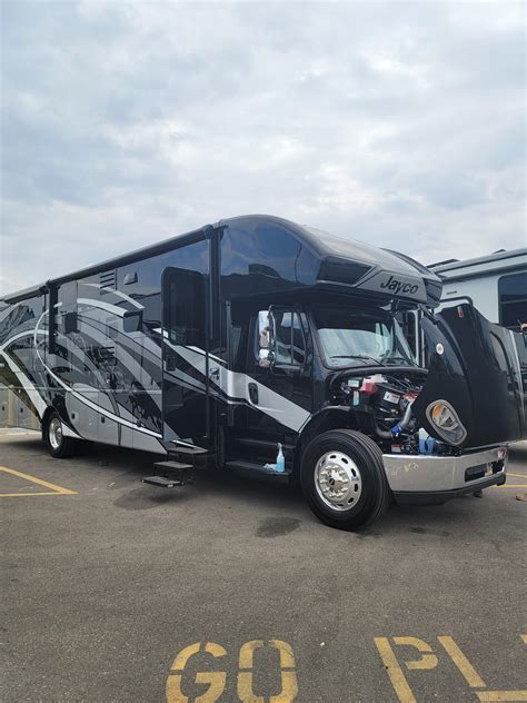 New 2022 Jayco Seneca prestige 37k : r/GoRVing