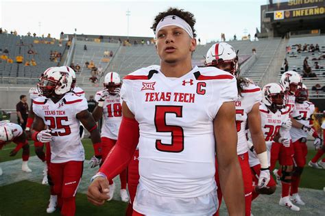 Patrick Mahomes shares moment with family with Texas Tech Ring of Honor ...