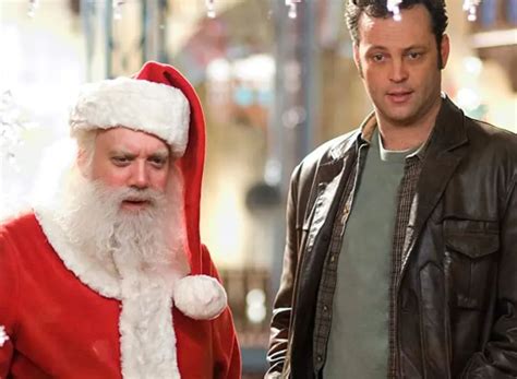 10 Actors Who Did a Splendid Job Playing 'Santa' in Movies Through the ...