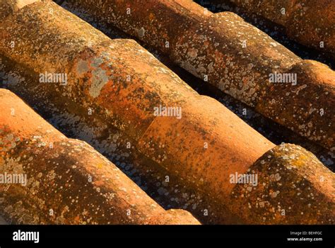 Spanish roof tiles hi-res stock photography and images - Alamy