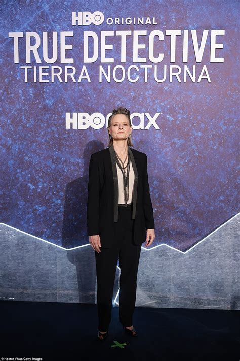 Jodie Foster rocks high-volume hair for Mexico City premiere of True ...