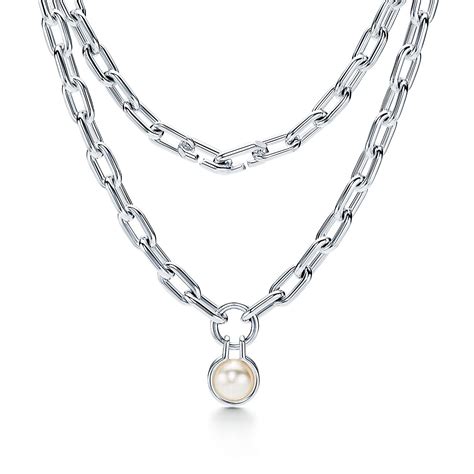 Tiffany HardWear Freshwater Pearl Necklace in Sterling Silver | Tiffany & Co. Australia