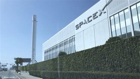 SpaceX Headquarters 🚀 - YouTube