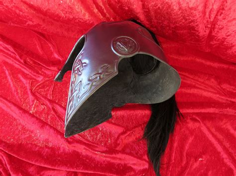 Hades helmet - universereka