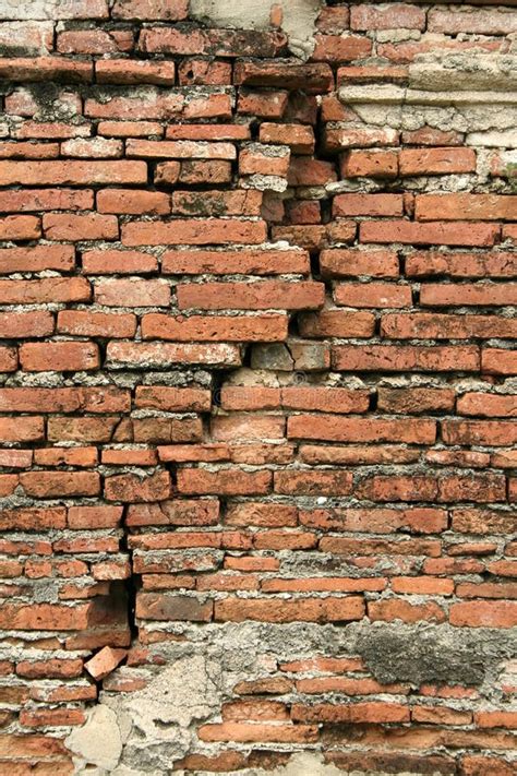 Cracked Old Red Brick Wall Vertical Background Stock Images - Image: 1045164