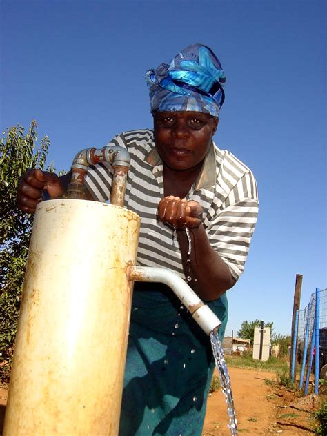 Free picture: woman, drinking, clean, water, water pump, rural, village, Johannesburg, Africa