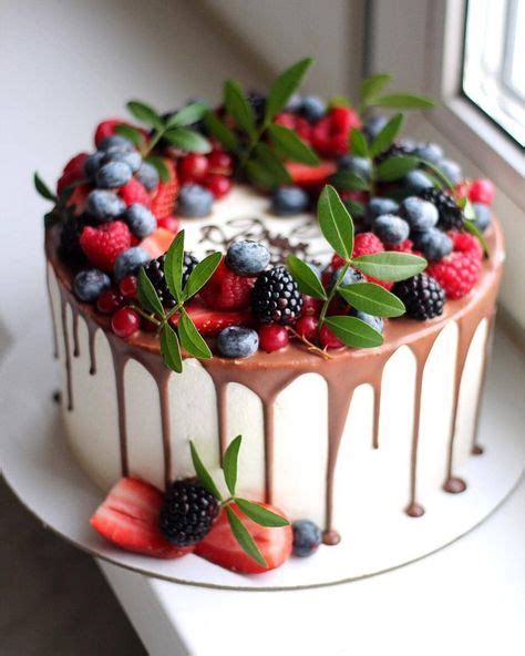 The Merry Berries | Homemade cakes, Fresh berries cake, Cake desserts