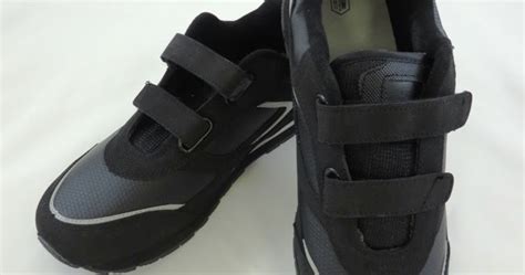 The Convenience Of Velcro Footwear For Seniors Makes It The Best Choice