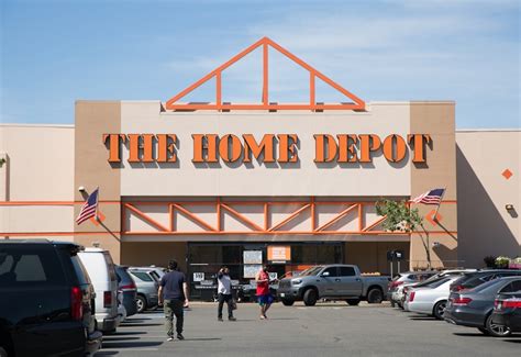 KUOW - Home Depot reverses mask policy; will now have enforcement ‘captains’ in stores