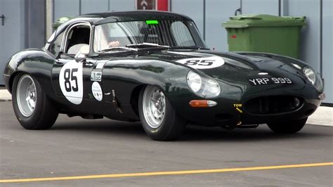 Jaguar E-Type Race Car LOUD SOUND - YouTube