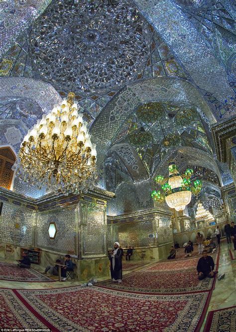 Inside some of the world's most lavish mosques and the history behind the art | Daily Mail Online