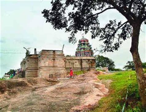 Arulmigu Velayutha Swamy Temple, Ponmalai