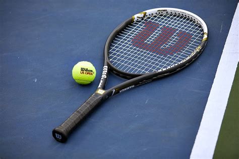 Tips on Choosing the Proper Tennis Equipment - BrandFuge