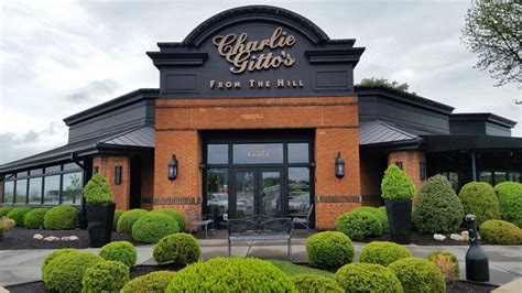 CHARLIE GITTO'S FROM THE HILL, Chesterfield - Restaurant Reviews ...