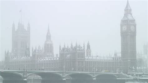 London Snow Stock Footage Video (100% Royalty-free) 610876 | Shutterstock