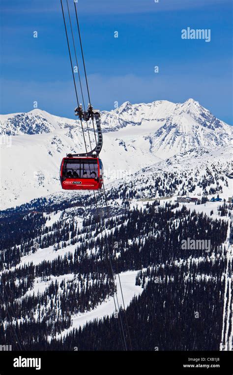 Peak 2 Peak Gondola between Whistler and Blackcomb mountains, Whistler ...